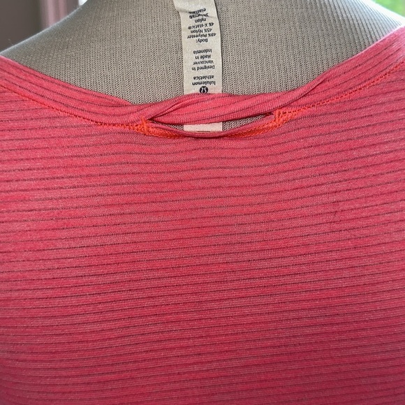Lululemon Athletica V Neck SS Tee, Size 8, EUC - Picture 6 of 7